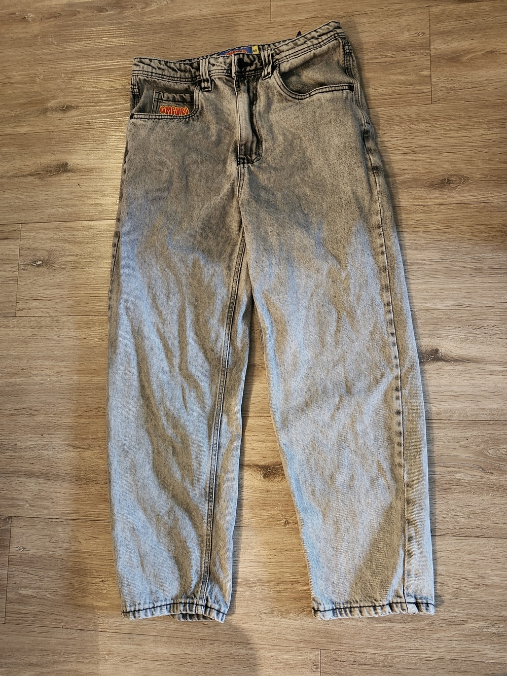 Empyre Men’s Relaxed Light Gray Wash Jeans